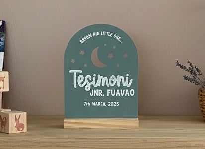 Birth Celebration Arch: 'Dream big little one'