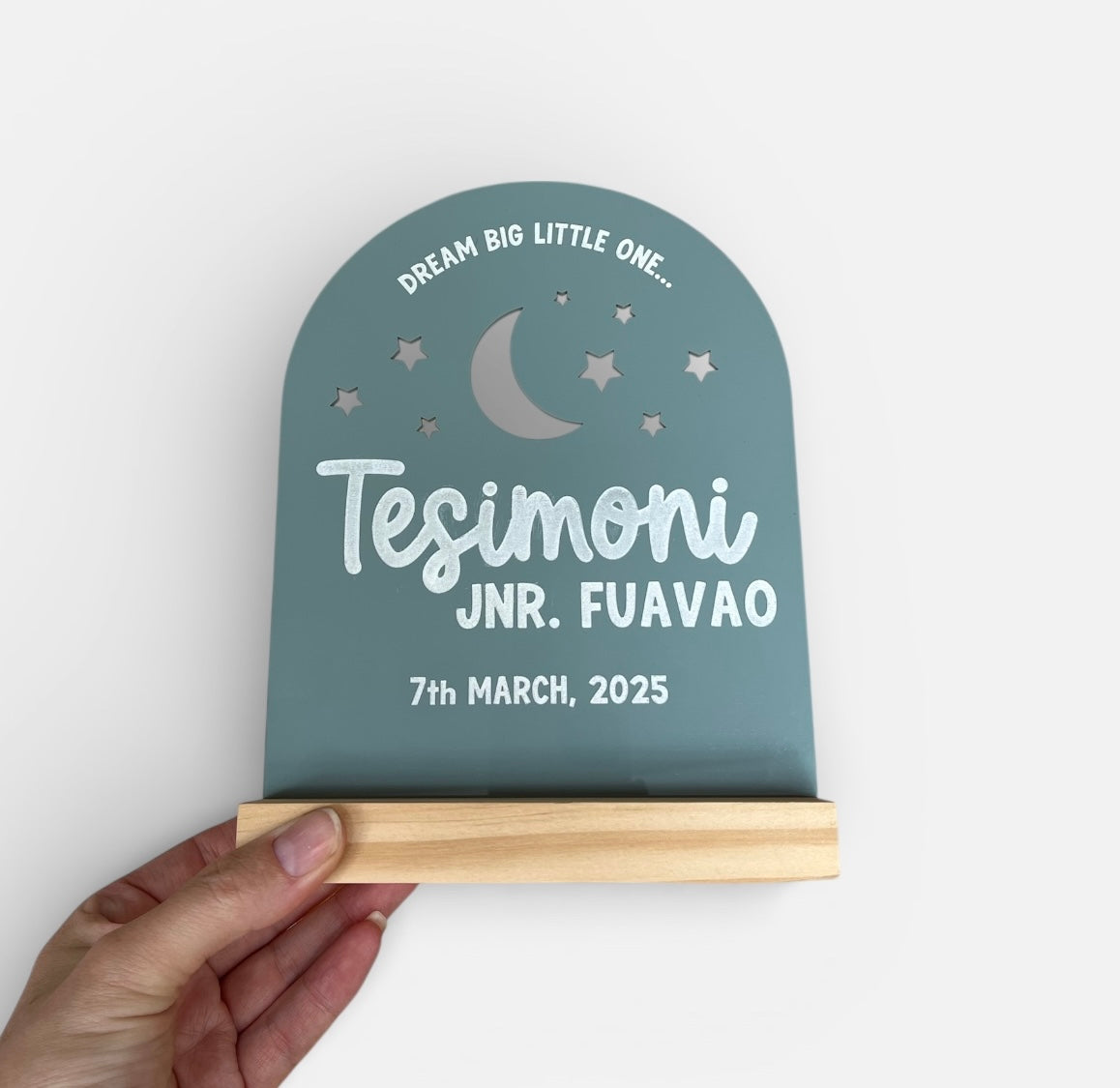 Birth Celebration Arch: 'Dream big little one'